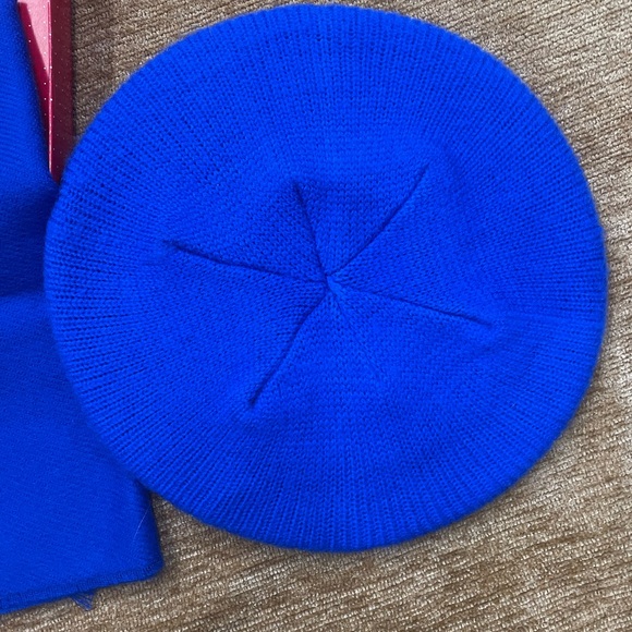 English Village, vintage, ladies beret, gloves and scarf set - new in box - Picture 8 of 11